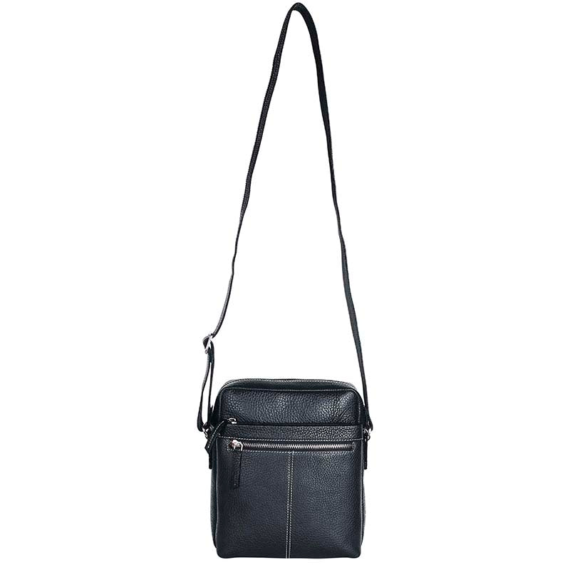 MarkStyling – Classic Black Leather Crossbody with Front Zip Pocket Detail