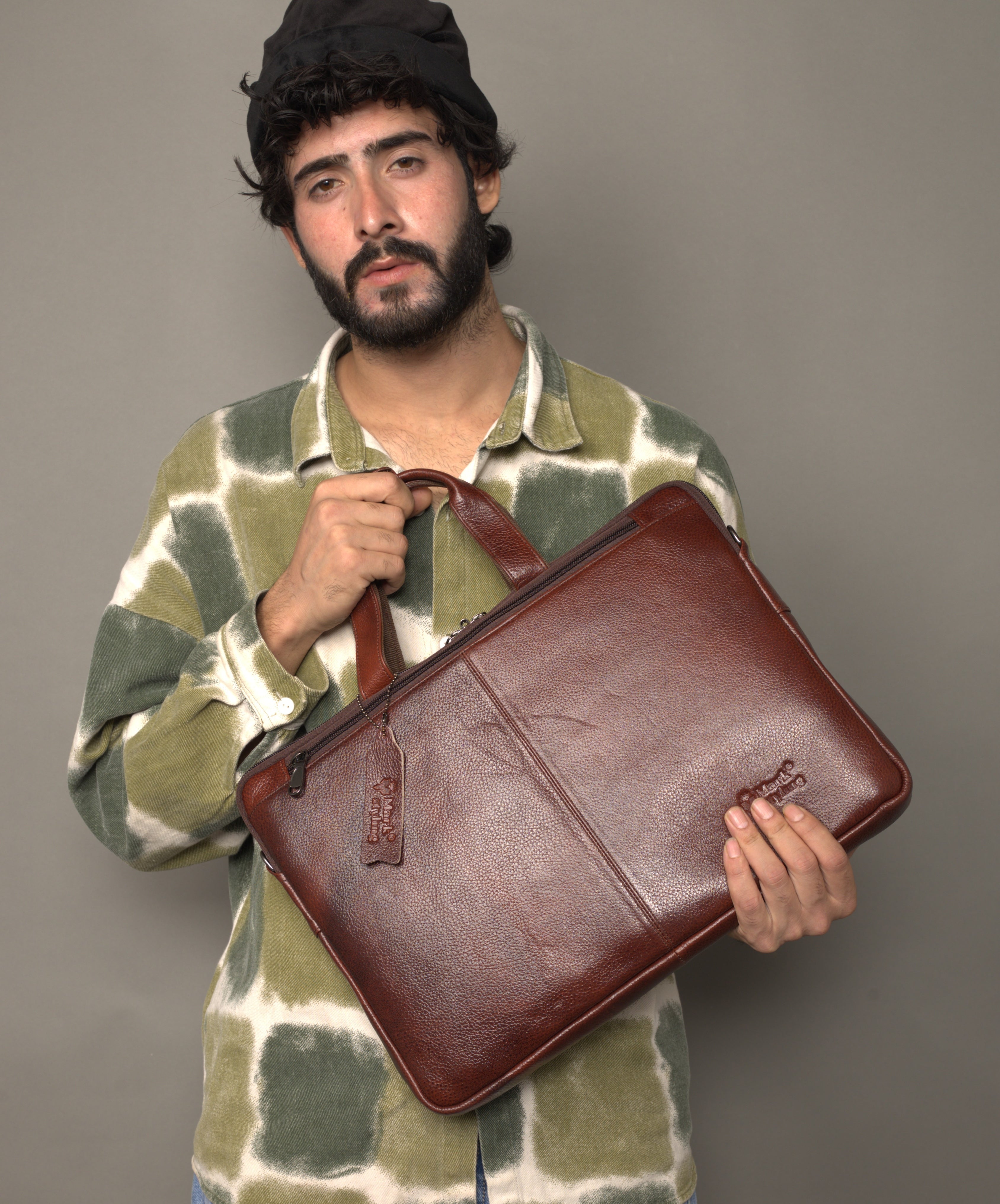 MarkStyling – Unisex – Mahogany Crest Leather Laptop Sleeve
