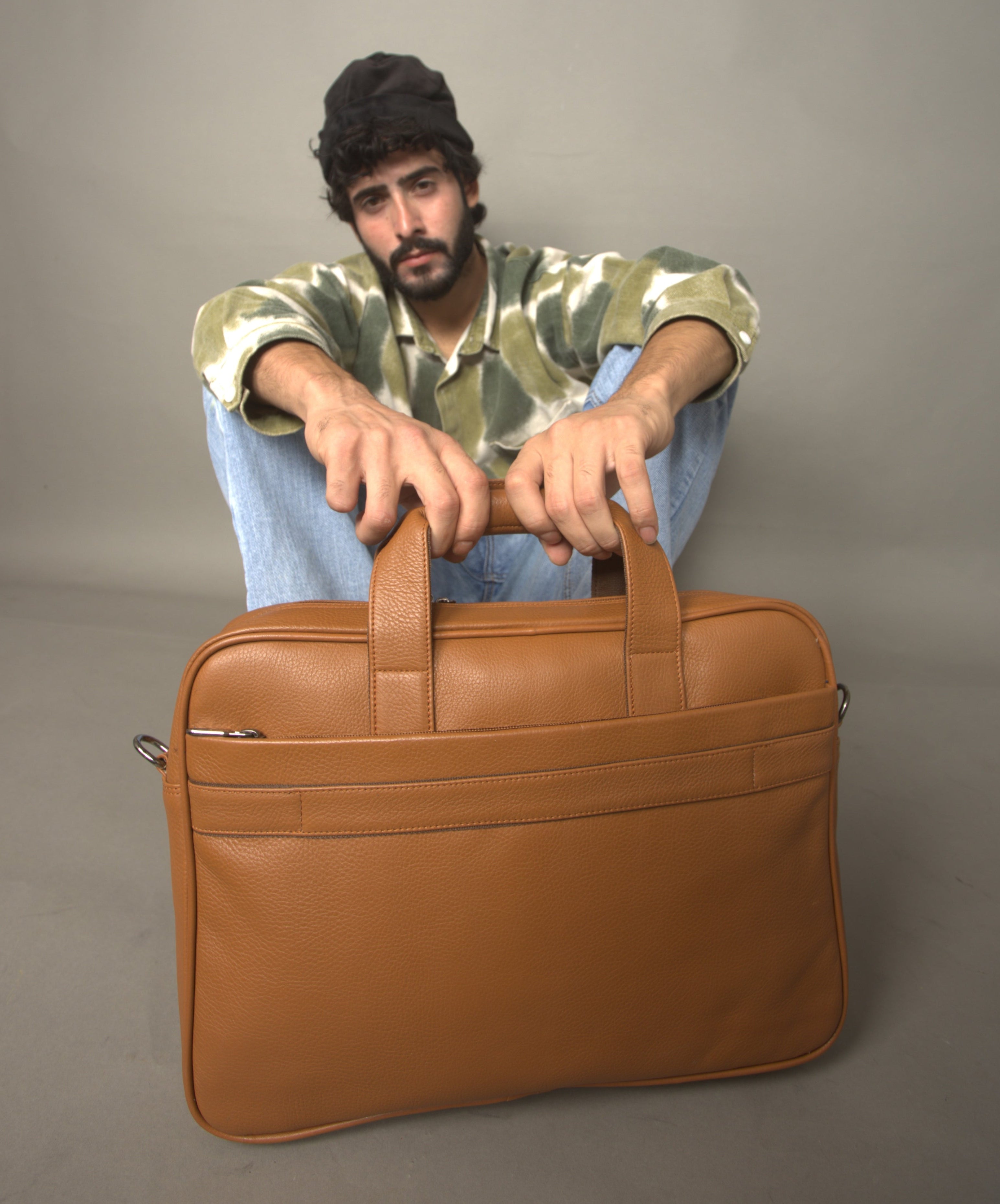 MarkStyling – Unisex – Tan Leather Slim Laptop Bag