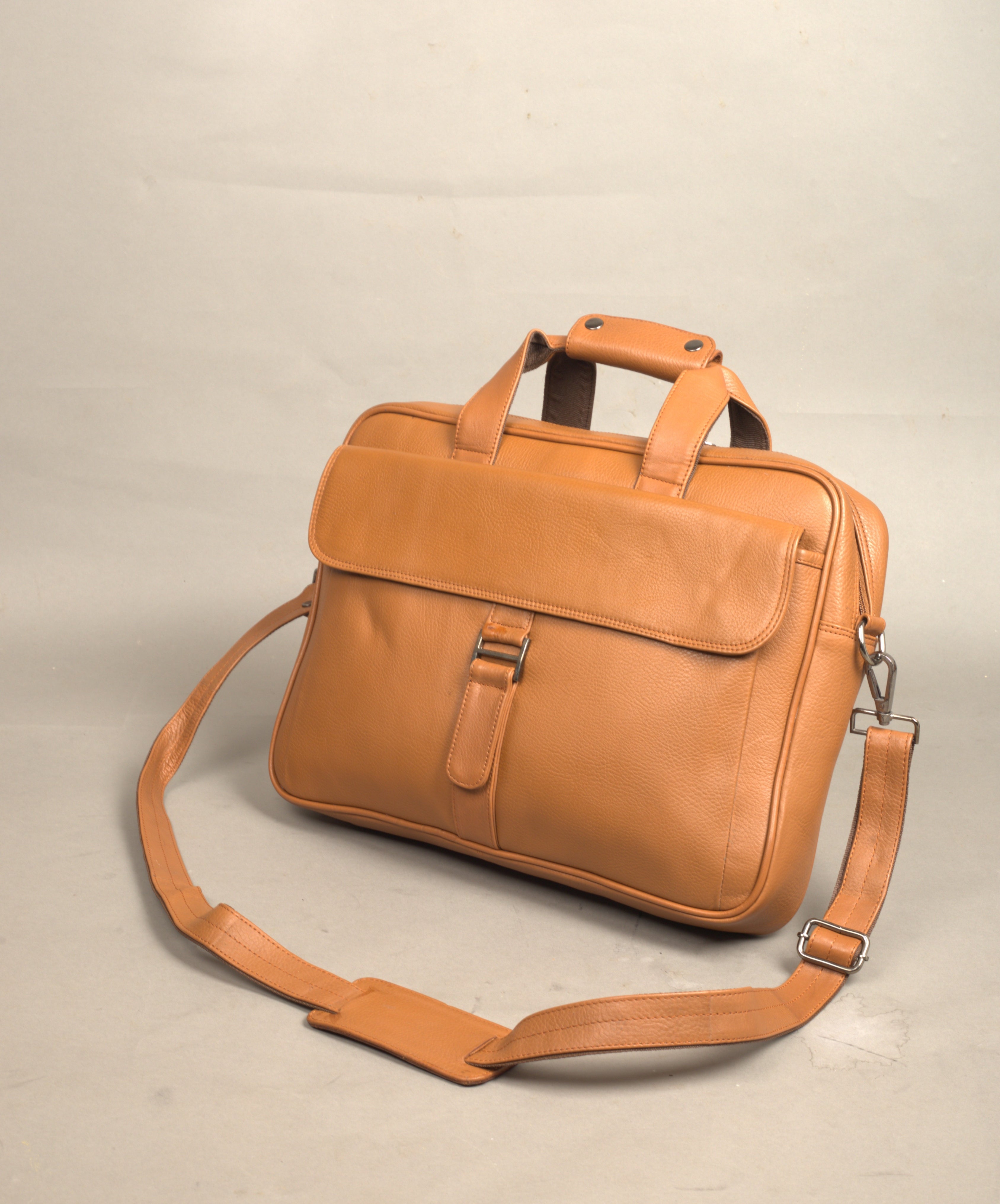 MarkStyling – Unisex – Tan Classic Leather Work Bag
