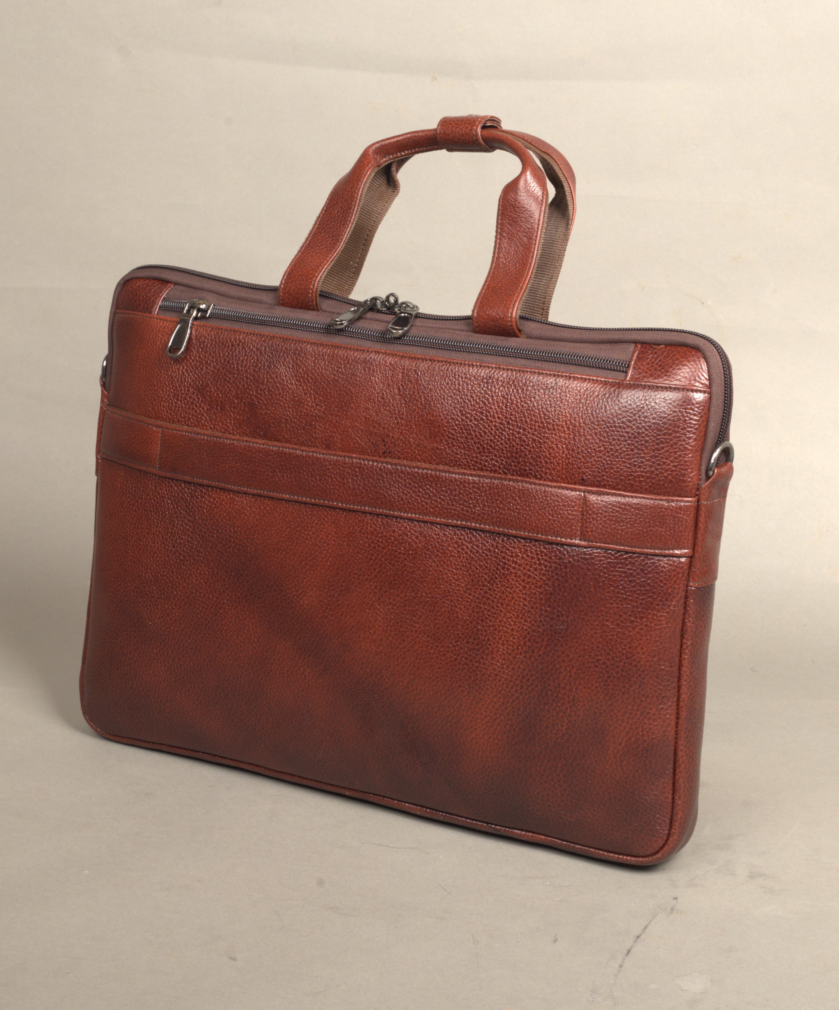 MarkStyling – Unisex – Chestnut Textured Leather Bag