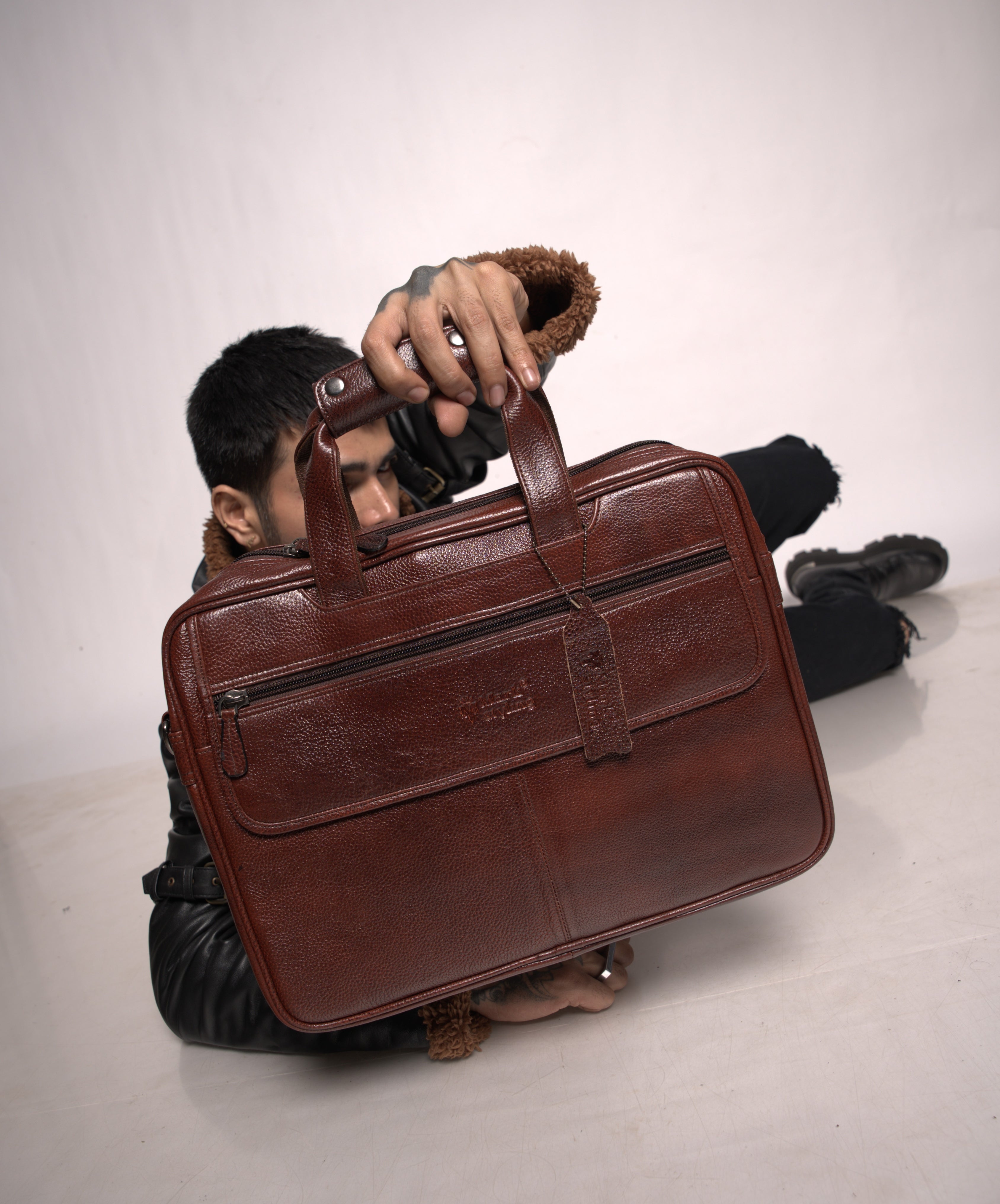 MarkStyling – Vintage Brown Executive Leather Laptop Bag